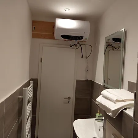 Badoumkassa & Mbanga דירה Welkenraedt