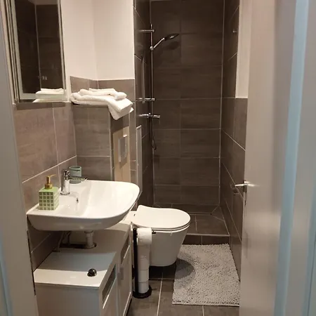 Badoumkassa & Mbanga * Welkenraedt